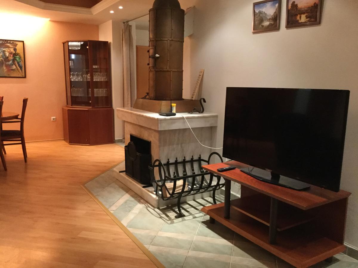 Justyna Villa *